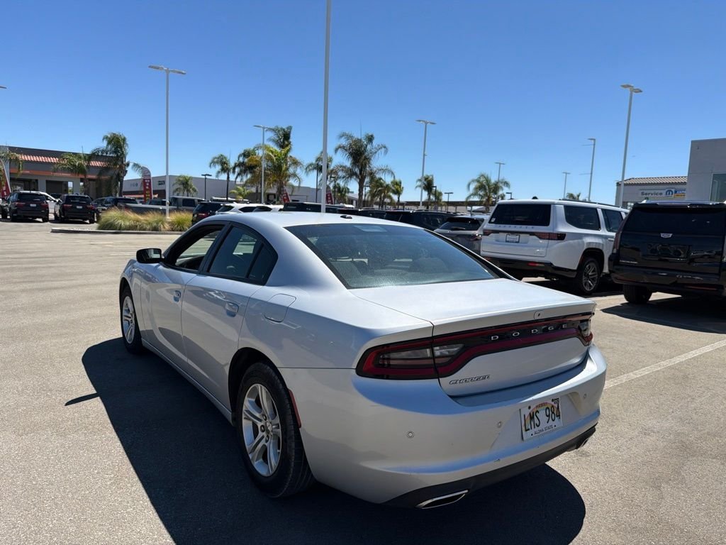 Used 2022 Silver Dodge SXT image 6