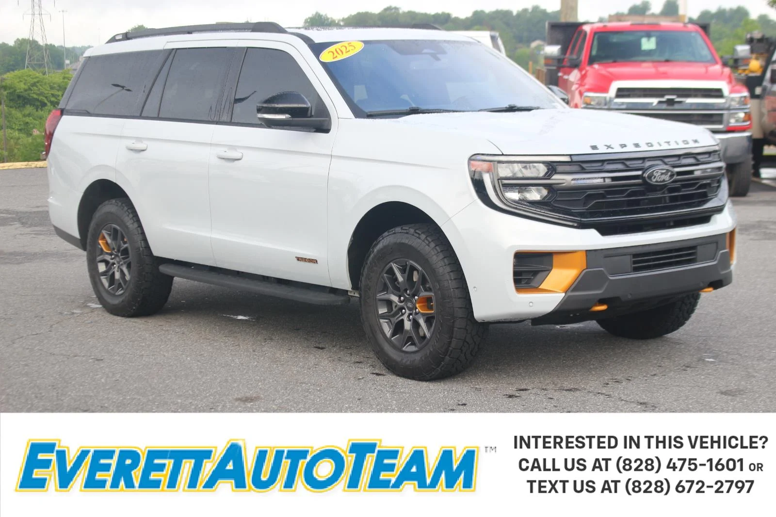 Used 2025 White Ford Tremor image 1