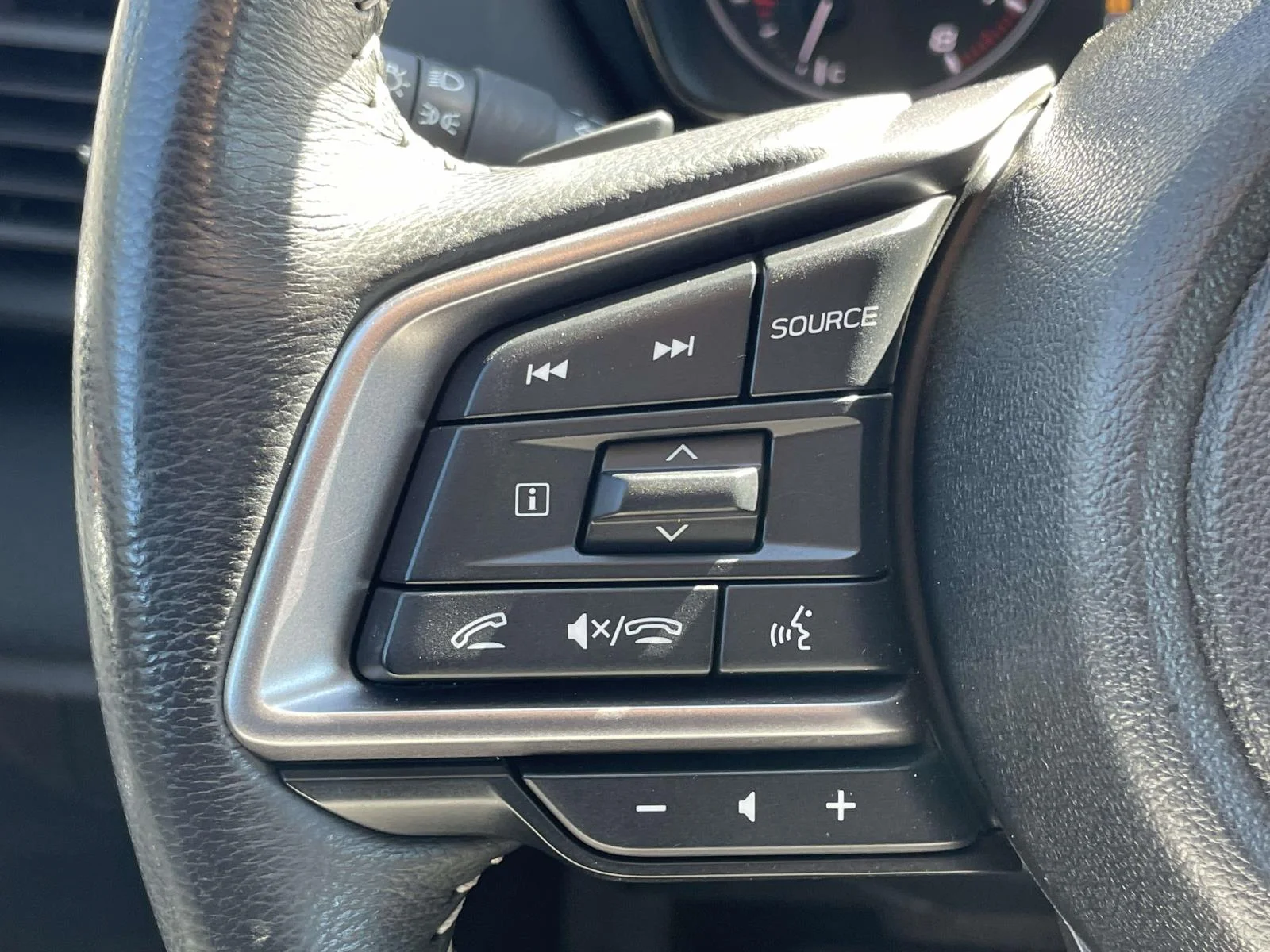 Used 2025 Ice Silver Metallic Subaru Premium image 10