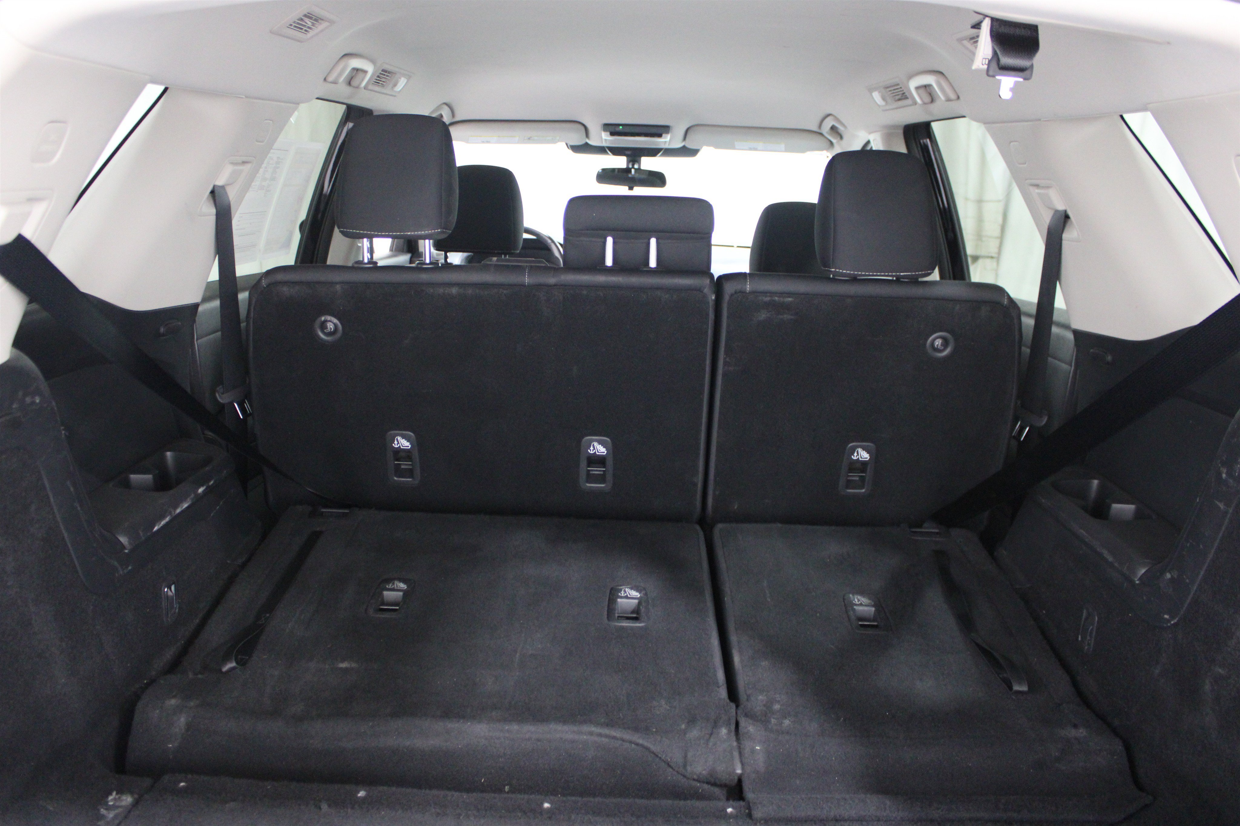 Used 2022 Super Black Nissan SV image 22