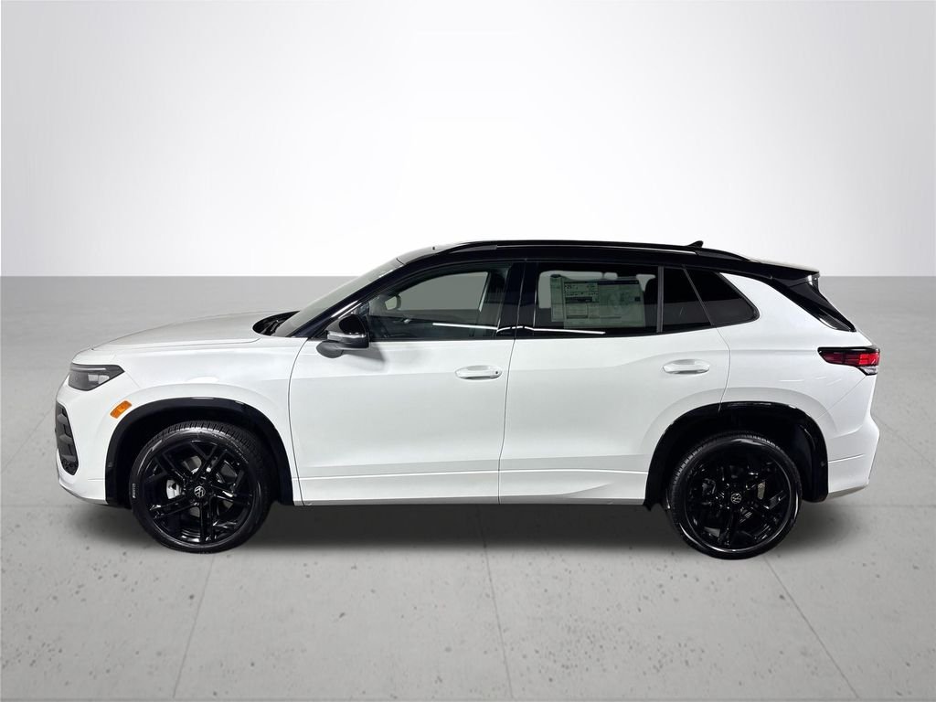 New 2026 Opal White w/Deep Black Roof Volkswagen 2.0T SE R-Line Black image 9