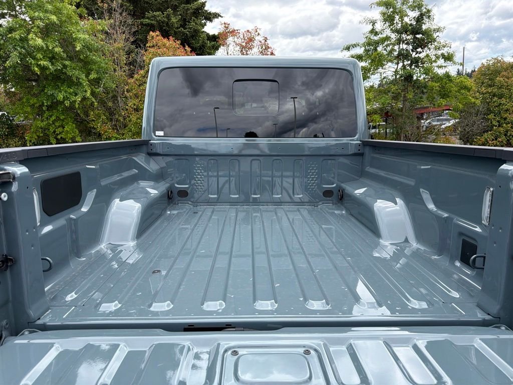 New 2026 Anvil Clear-Coat Exterior Paint Jeep Mojave image 10