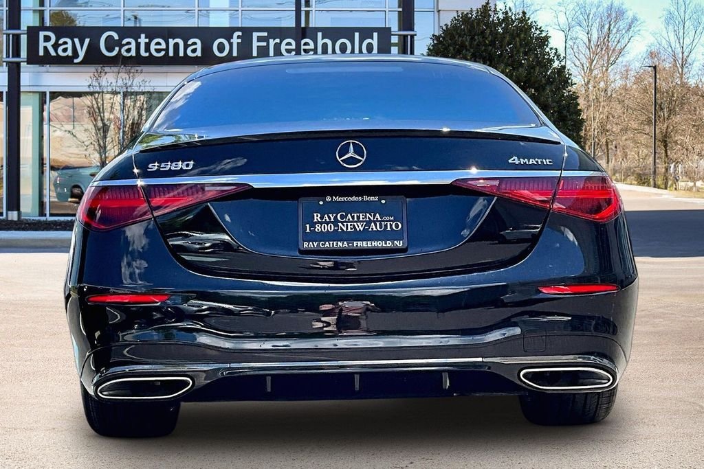 Certified Used 2023 Black Mercedes-Benz S 580 image 4
