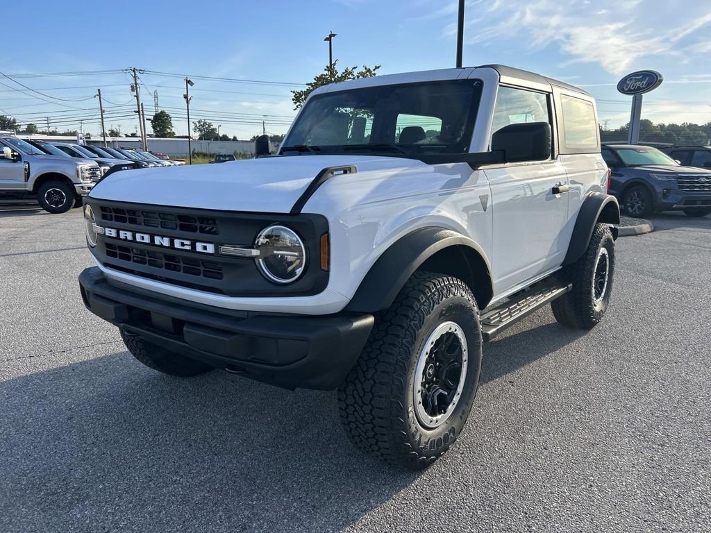 New 2026 Oxford White Ford Base image 7