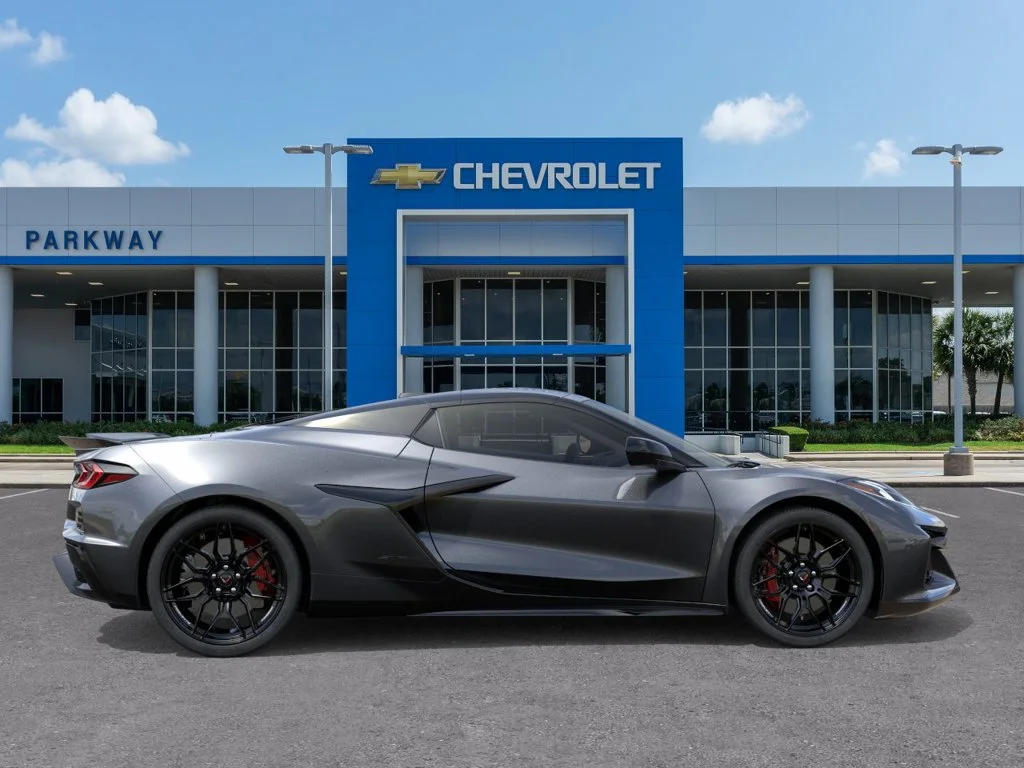 New 2027 Pitch Gray Metallic Chevrolet 2LZ image 5