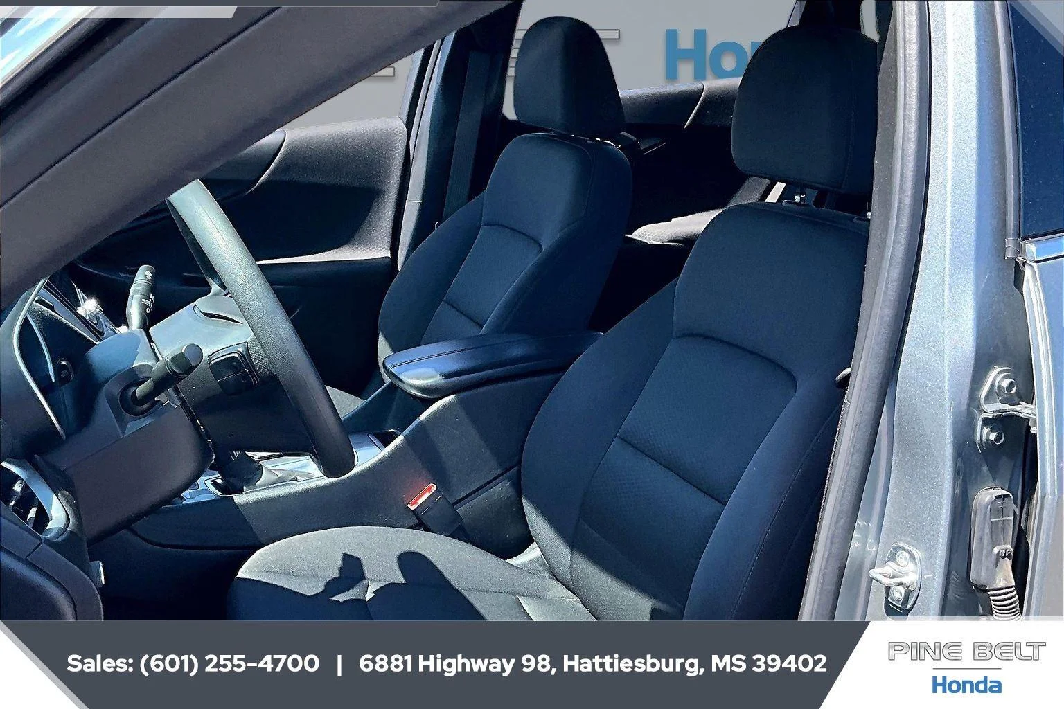 Used 2024 Sterling Gray Metallic Chevrolet LT image 18