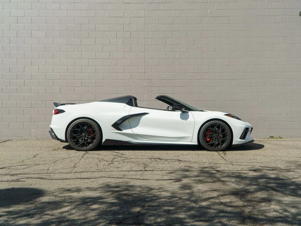 Used 2023 Arctic White Chevrolet Stingray image 8