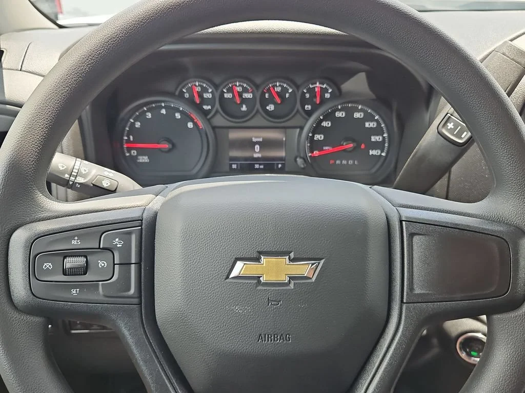 New 2026 Summit White Chevrolet WT image 15