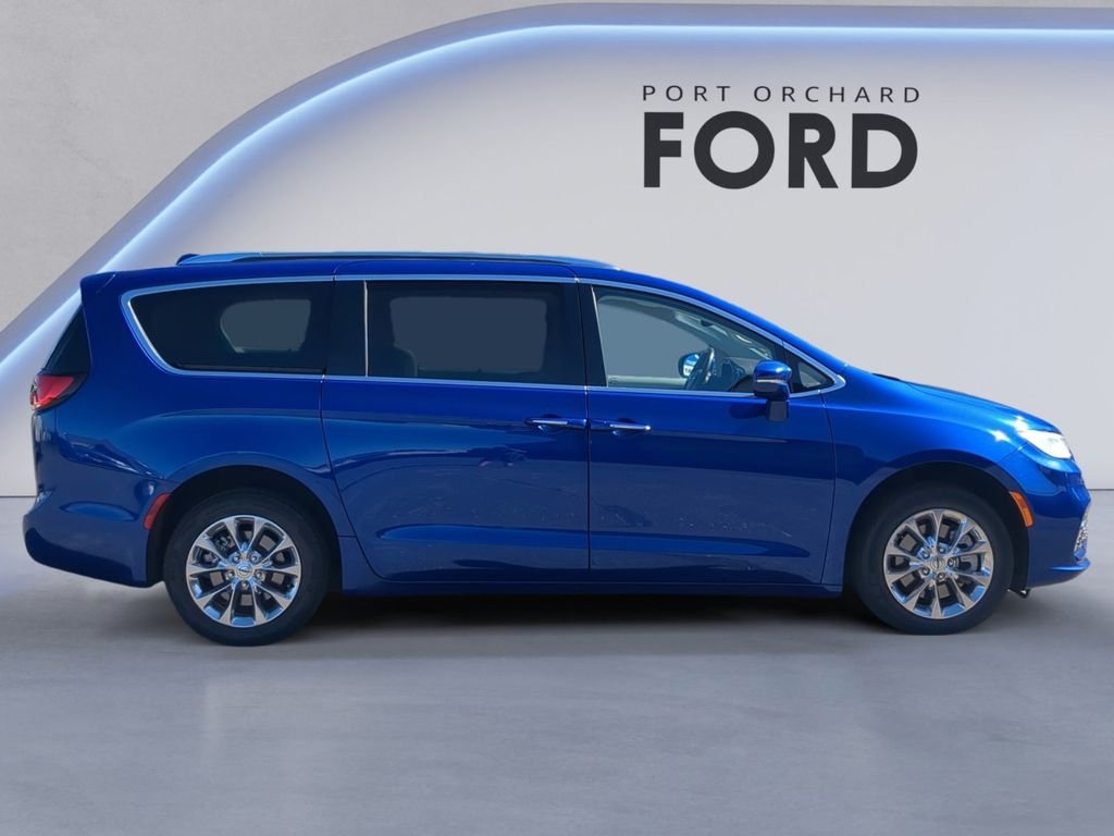 Used 2021 Blue Chrysler Touring L image 8