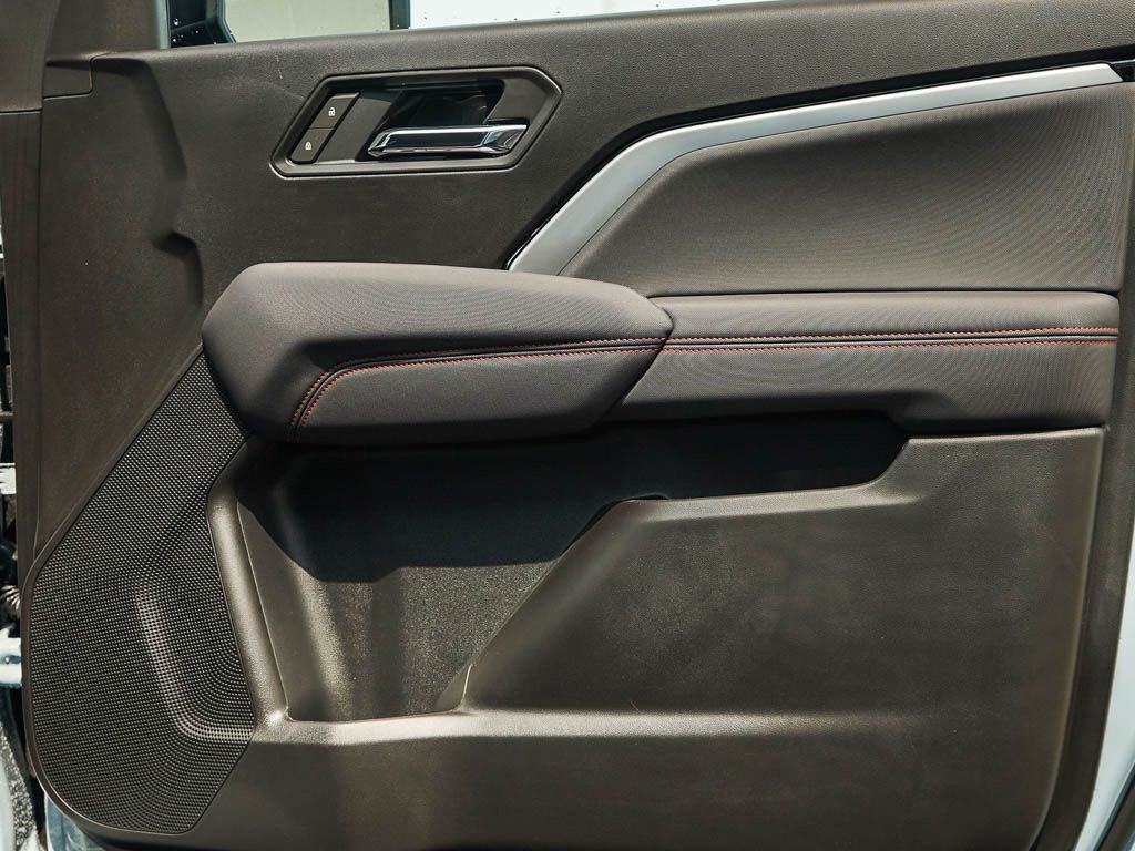 2026 Chevrolet Colorado Z71 - Photo 7