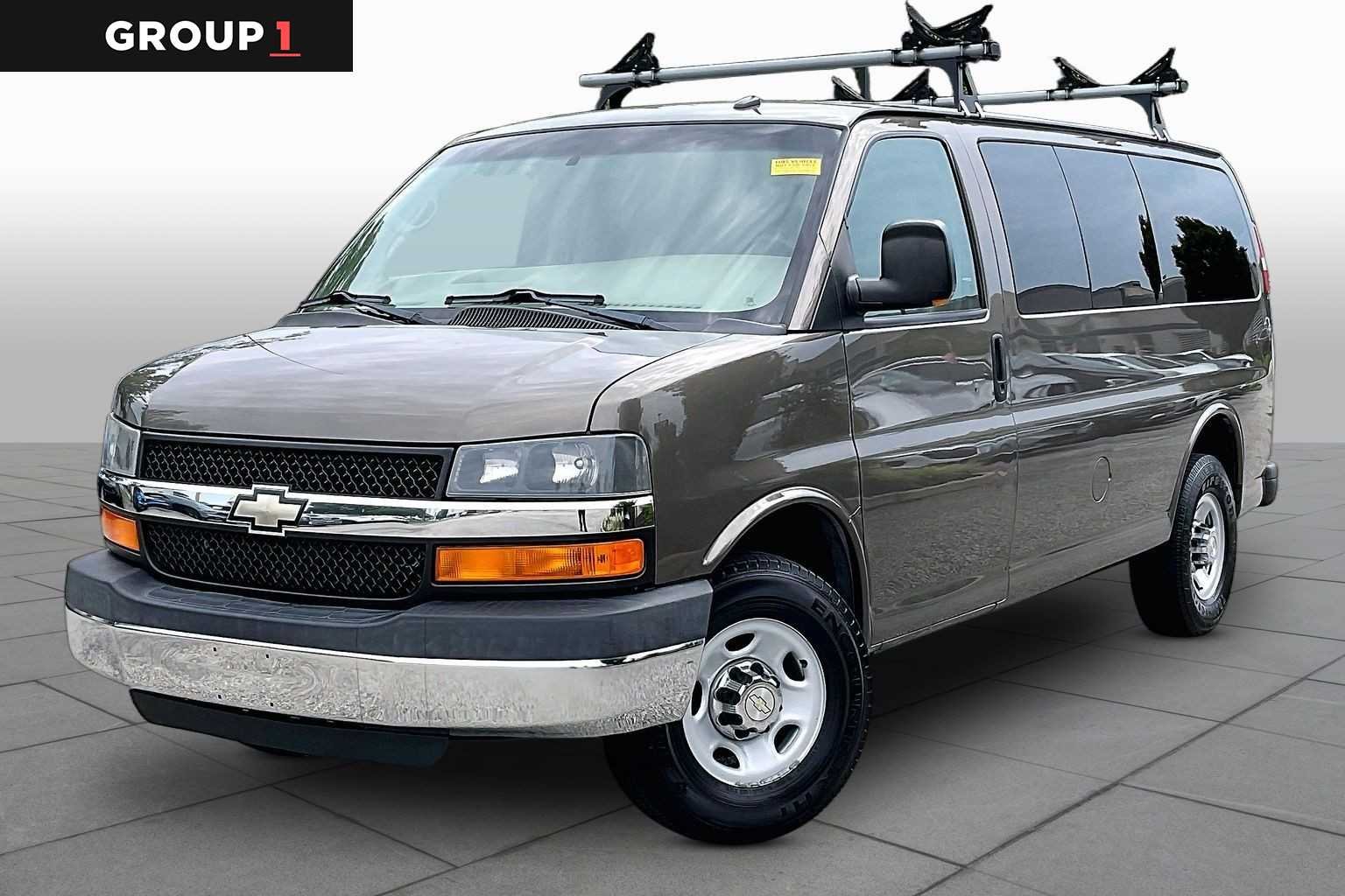 Pre-Owned 2014 Chevrolet Express Passenger LT