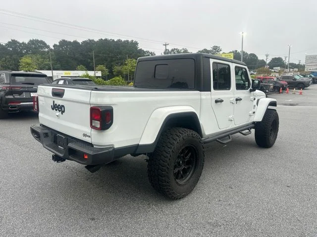 Used 2023 White Jeep Sport S image 3