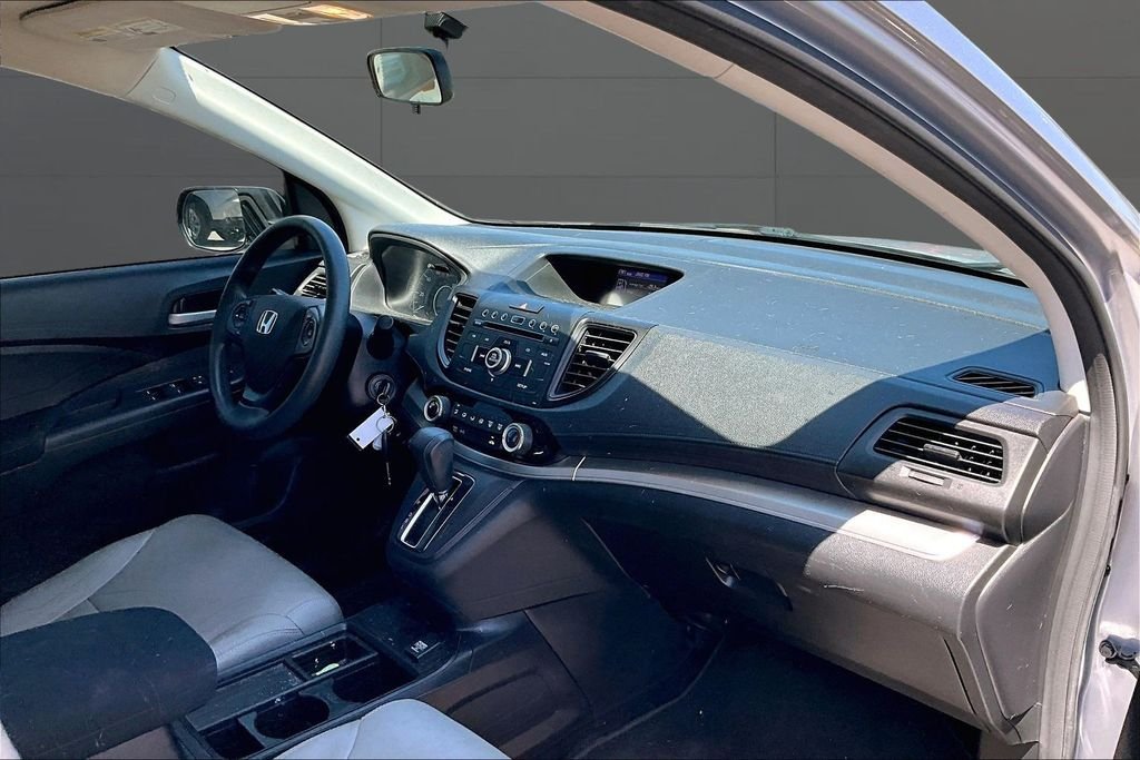 Used 2016 Silver Honda SE image 14
