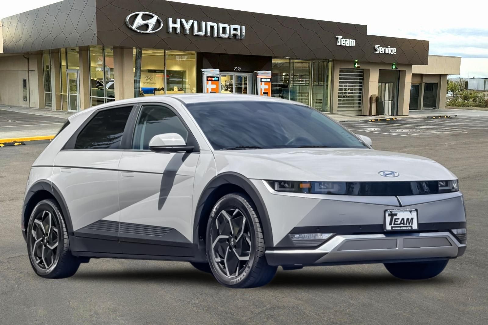 Certified 2024 Hyundai IONIQ 5 SEL with VIN KM8KN4DE8RU291162 for sale in Bend, OR