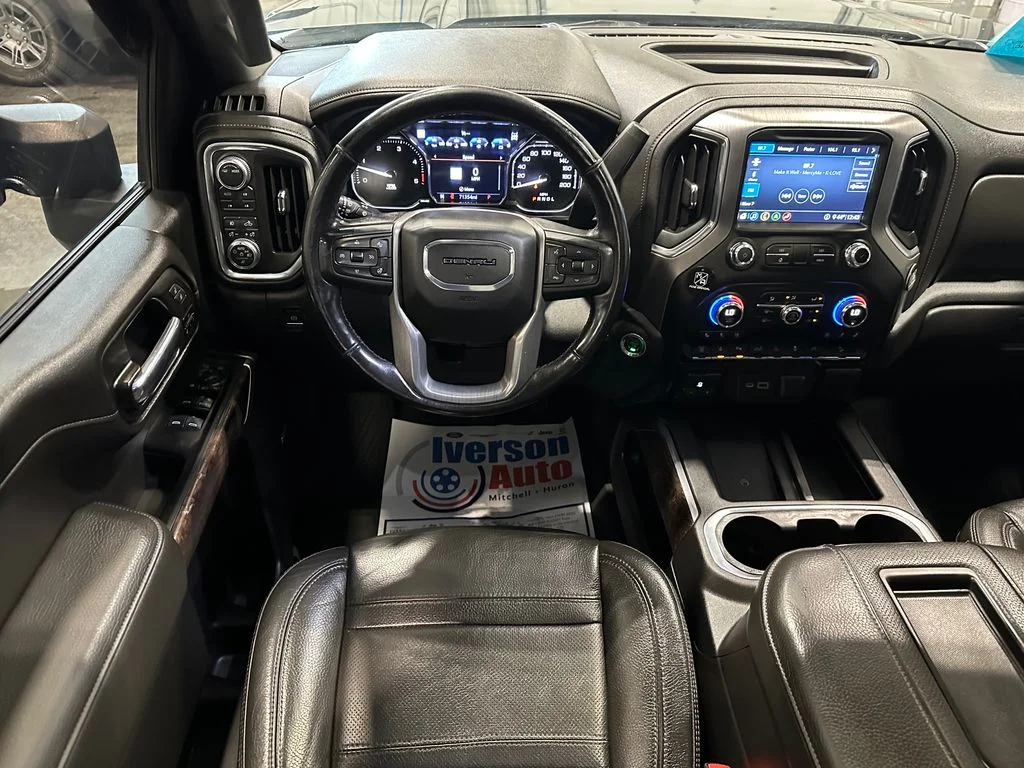 Used 2020 Black GMC Denali image 29