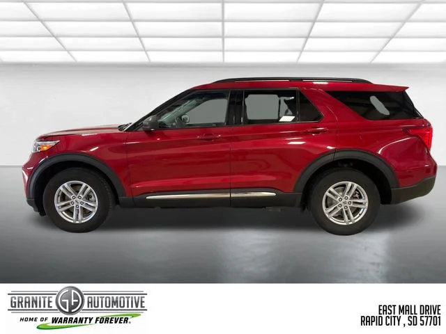 Used 2023 Red Ford XLT image 2