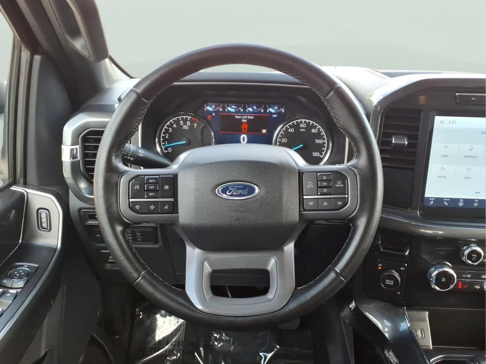 Used 2023 Oxford White Ford XLT image 18