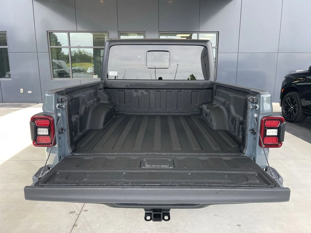 Used 2025 Gray Jeep Willys image 24