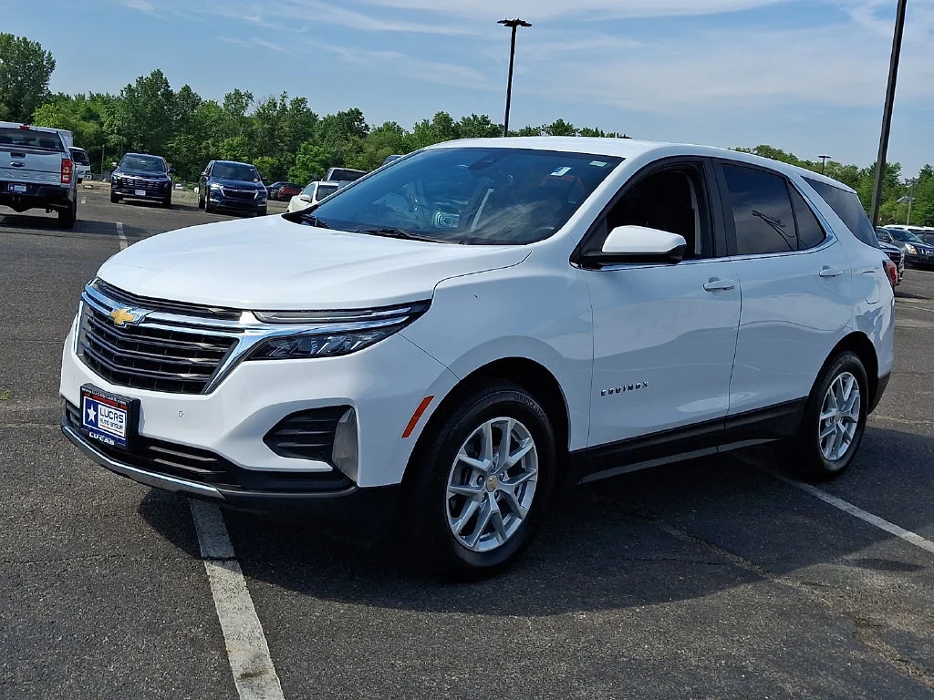 Used 2023 Summit White Chevrolet LT image 6