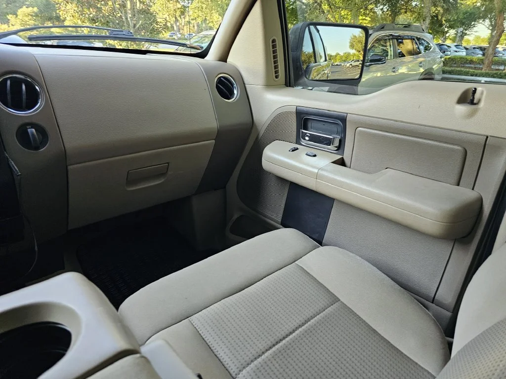 Used 2008 Beige Ford  image 13