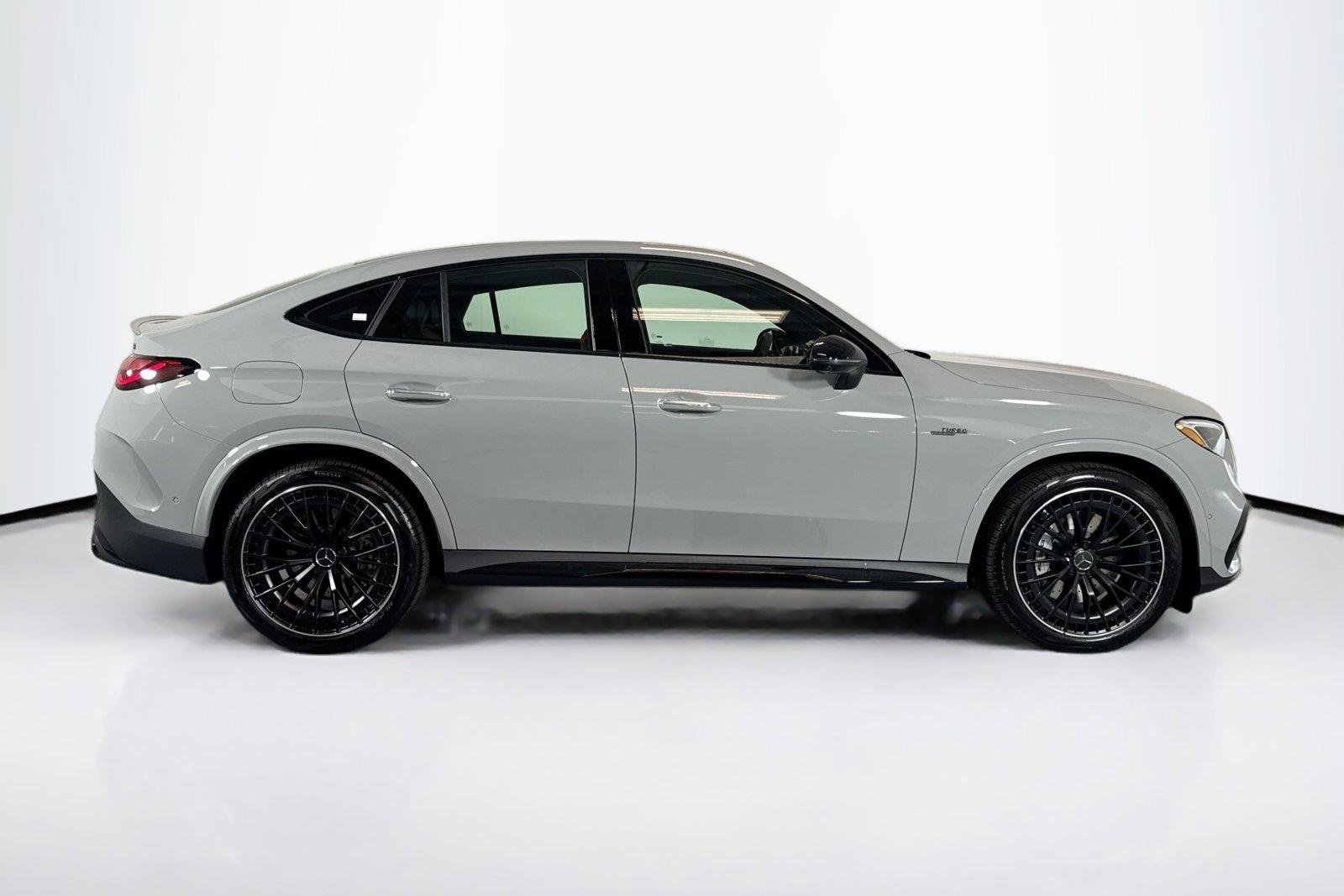 New 2026 Manufaktur Alpine Grey Mercedes-Benz AMG® GLC 43 image 4
