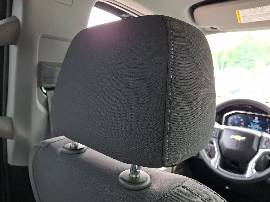 Used 2024 Summit White Chevrolet LT image 14