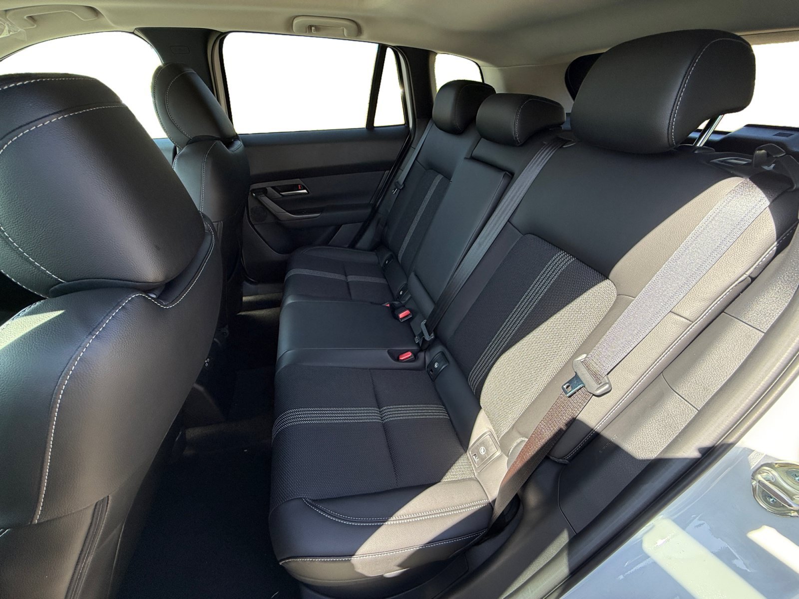 New 2026 Wind Chill Pearl Mazda Preferred image 16
