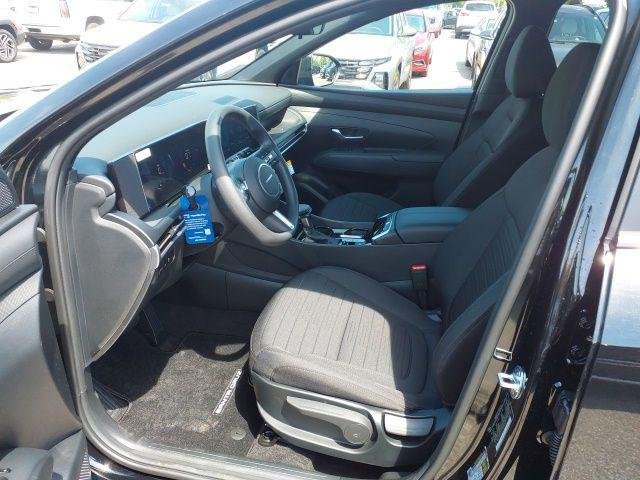 New 2026 Phantom Black Hyundai SE image 9