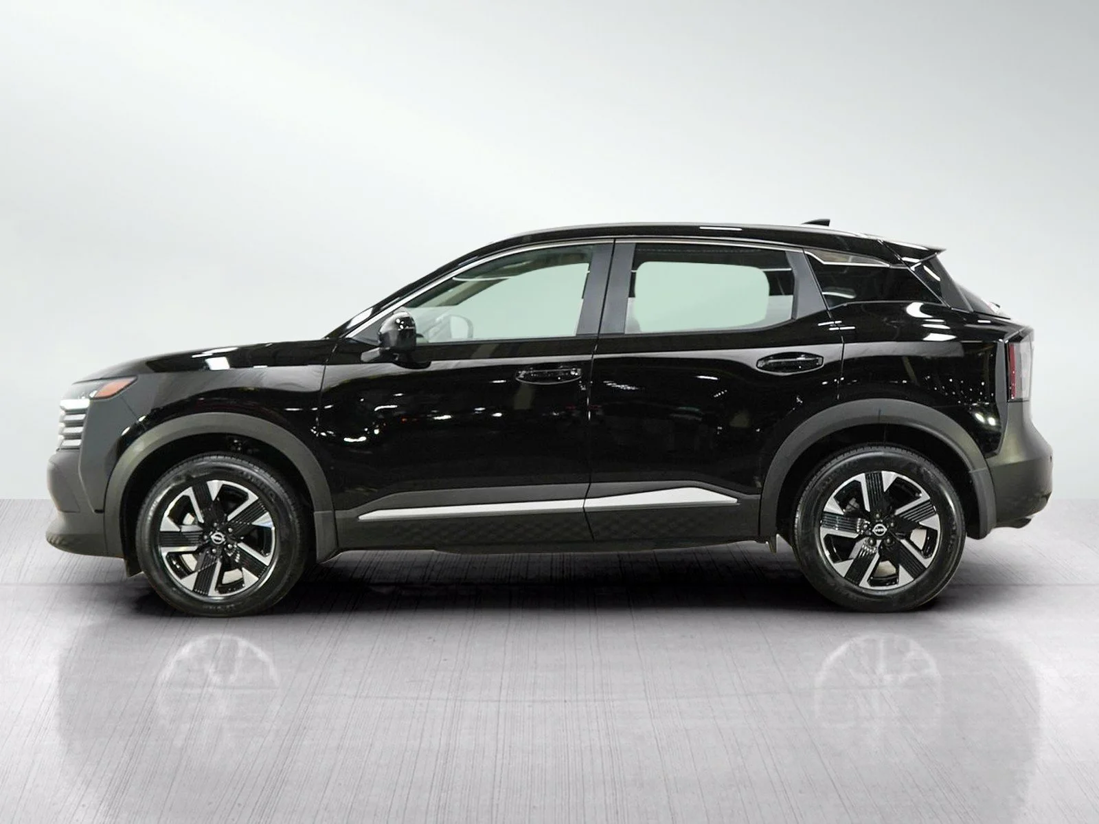 Used 2025 Nissan Kicks SV AWD with VIN 3N8AP6CB3SL370420 for sale in Wayzata, Minnesota