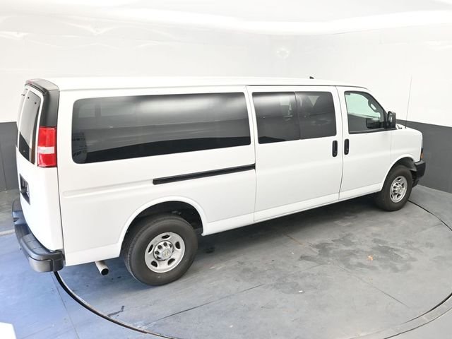 Used 2024 White Chevrolet LS image 31