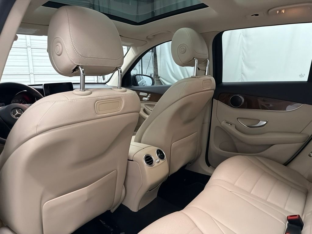 Used 2018 Gray Mercedes-Benz GLC 300 image 18