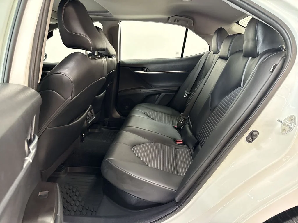Used 2024 Ice Toyota SE image 16