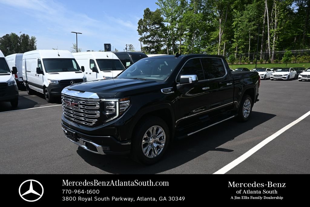 2023 GMC Sierra 4WD Crew Cab Short Box Denali's photo