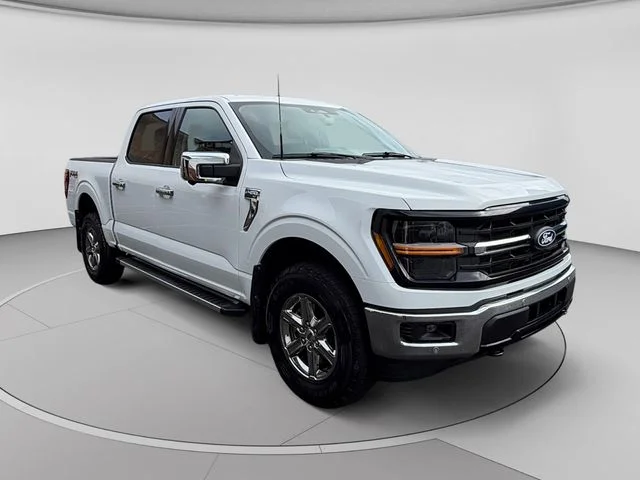 Certified Used 2024 Oxford White Ford XLT image 7
