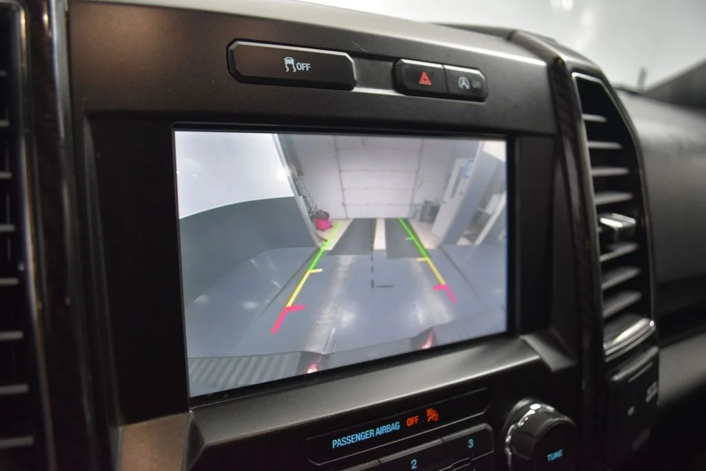 Used 2020 Black Ford XLT image 12