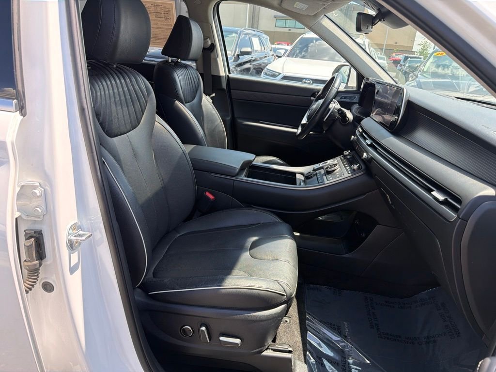 Used 2023 White Hyundai Limited image 19