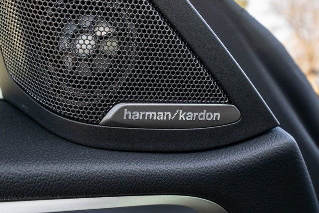 Certified Used 2025 Skyscraper Grey Metallic BMW xDrive40 image 16