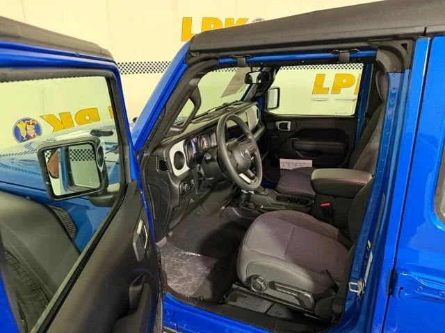 New 2026 Hydro Blue Pearl-Coat Exterior Paint Jeep Sport image 8