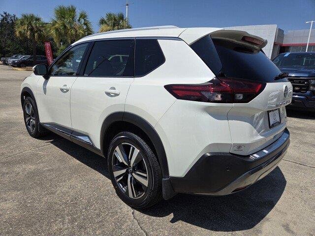 Used 2023 Pearl White Tricoat Nissan SL image 3