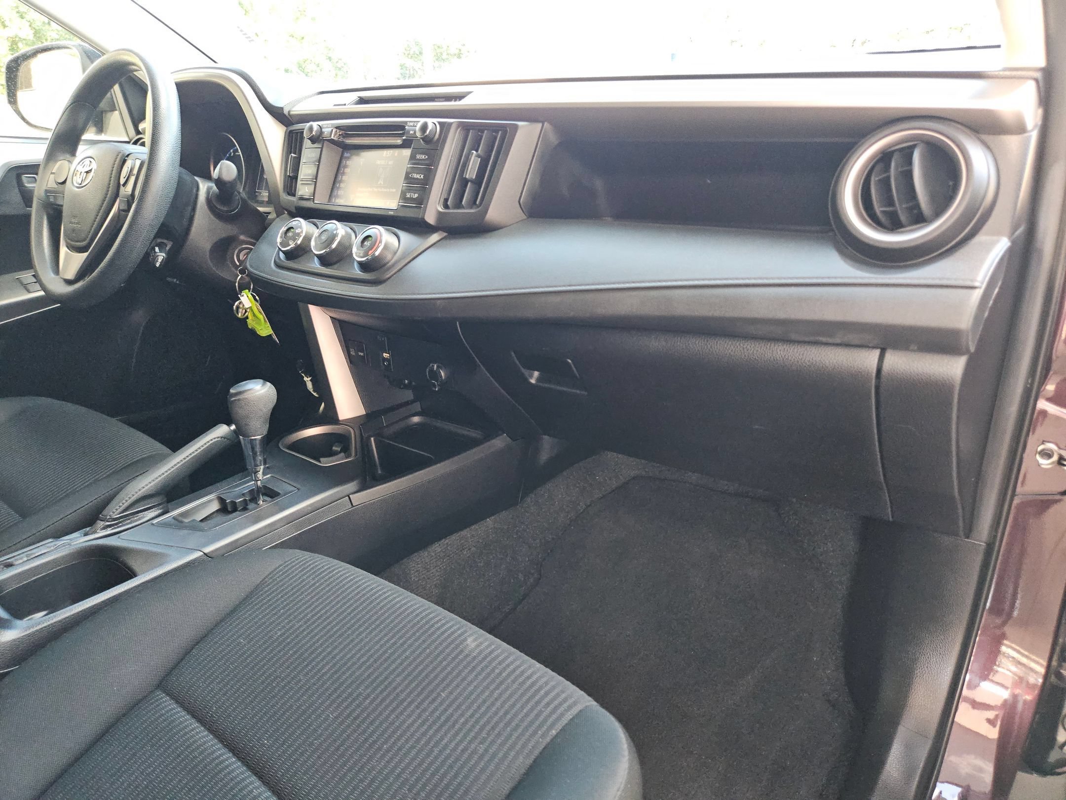 Used 2018 Maroon Toyota LE image 28