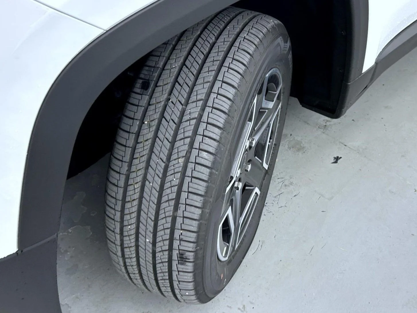 New 2026 White Jeep Laredo image 23