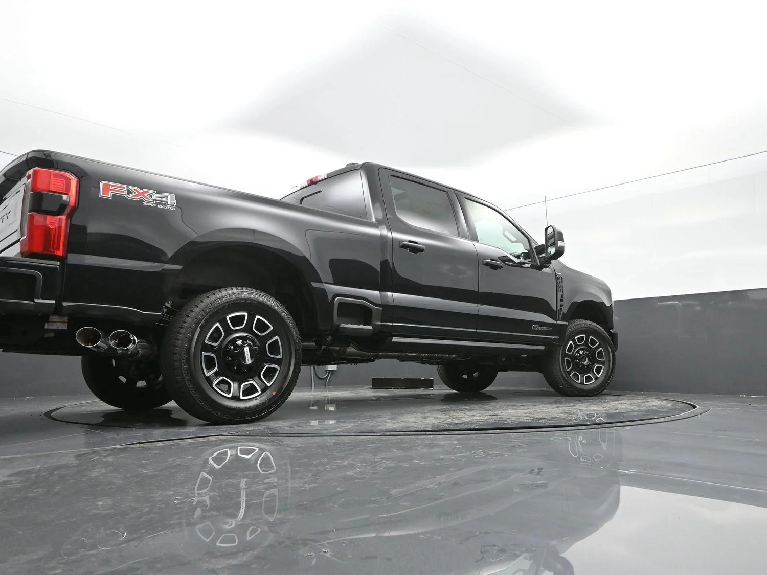 2026 Ford F-250 Super Duty Platinum - Photo 40