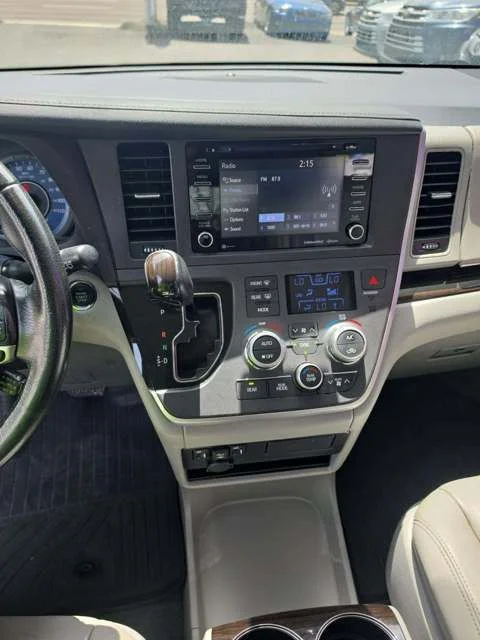Used 2020 Black Toyota XLE image 11