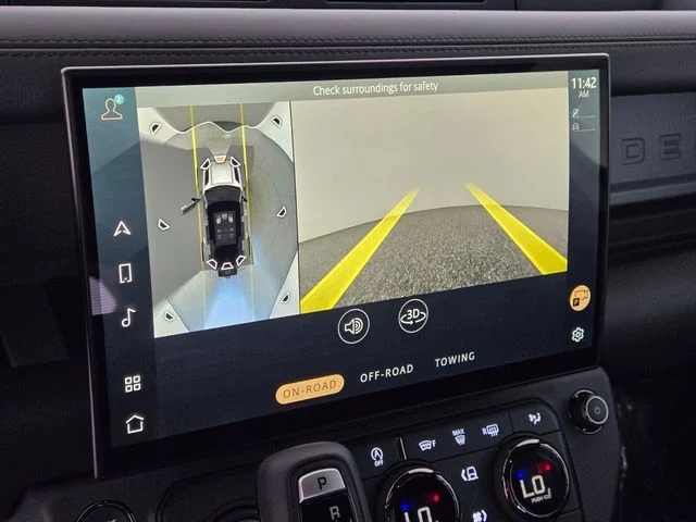 New 2026 Borasco Grey Land Rover OCTA image 26