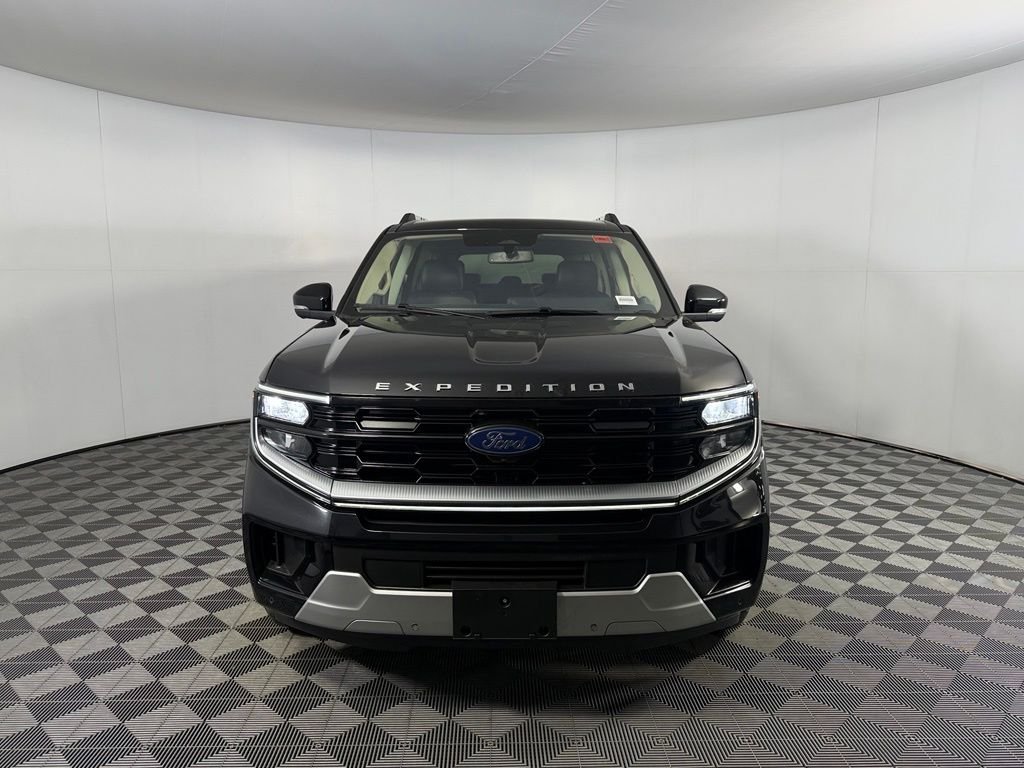 Used 2025 Black Ford Platinum image 3