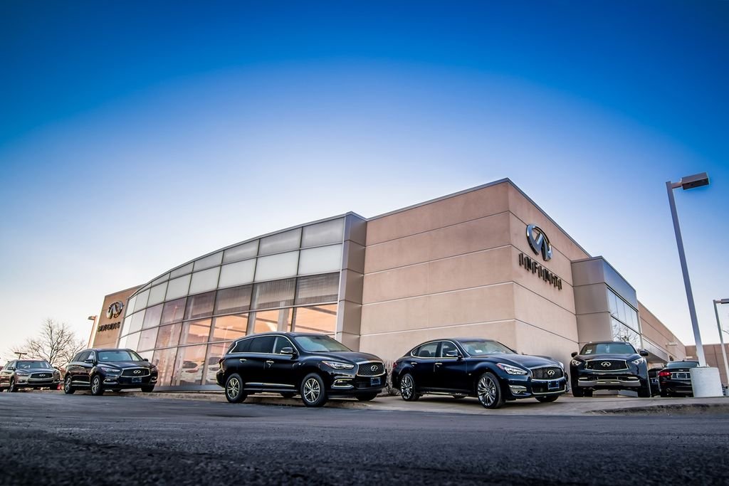 New 2027 Radiant White INFINITI LUXE image 27