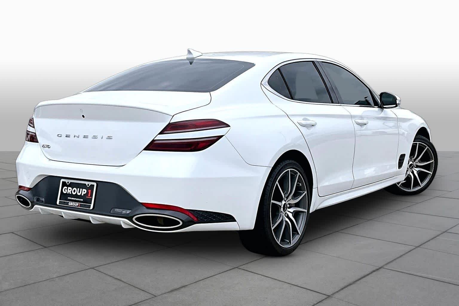 Used 2024 Uyuni White Genesis 2.5T image 12