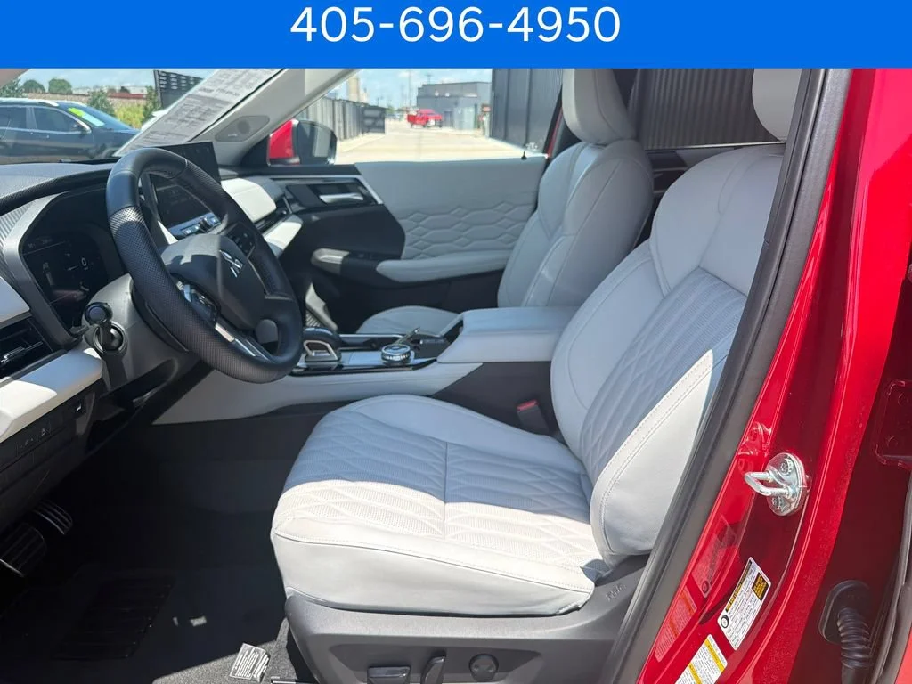 Pre-Owned 2026 Mitsubishi Outlander SEL