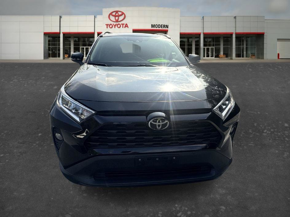 Used 2020 Midnight Black Metallic Toyota XLE image 6