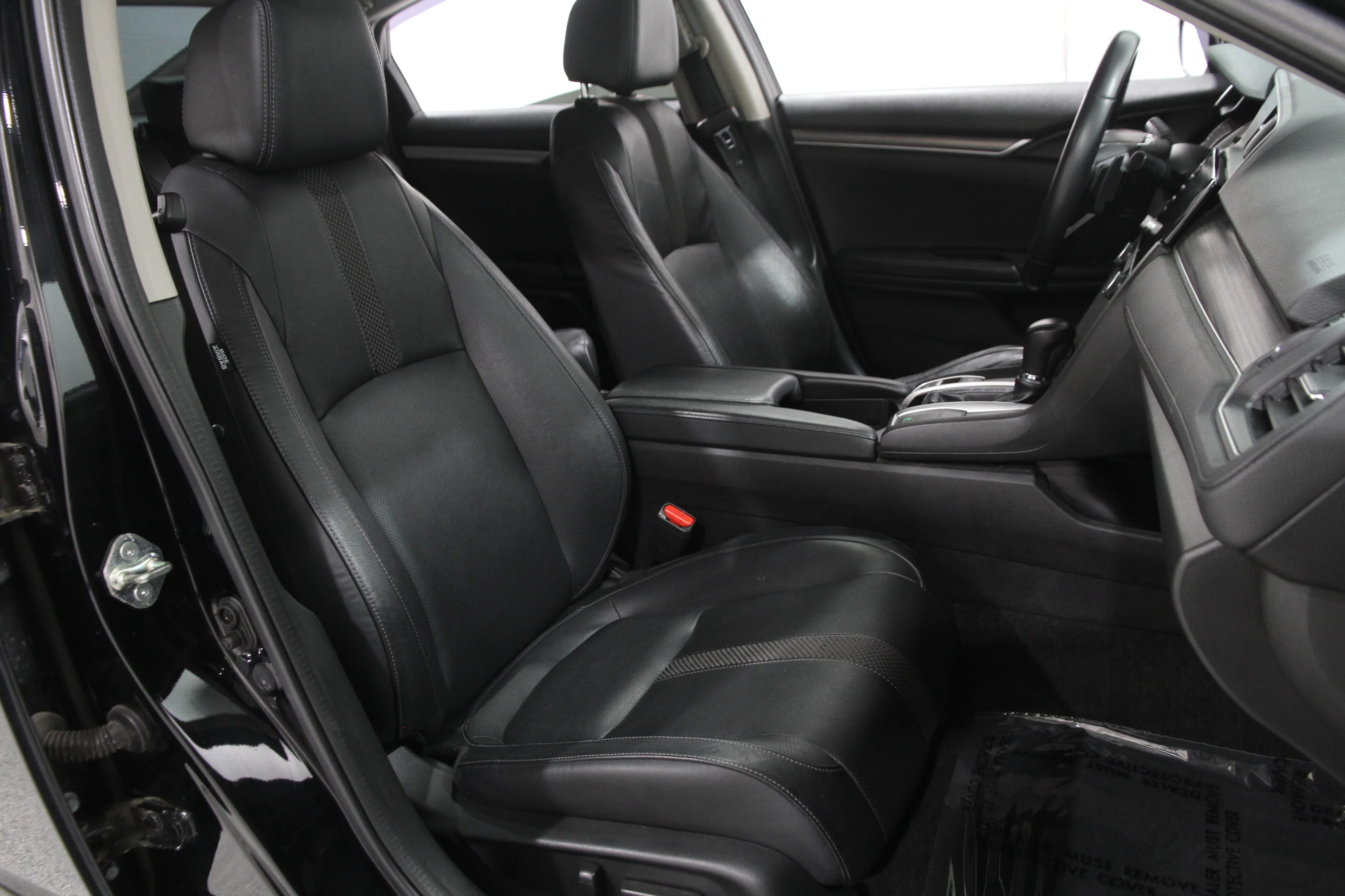 Used 2019 BLACK Honda Touring image 17